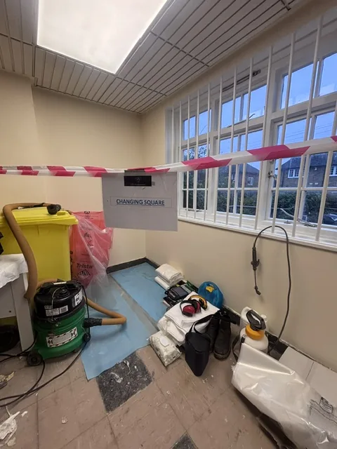 Asbestos floor tile and bitumen removal in Finchley Central