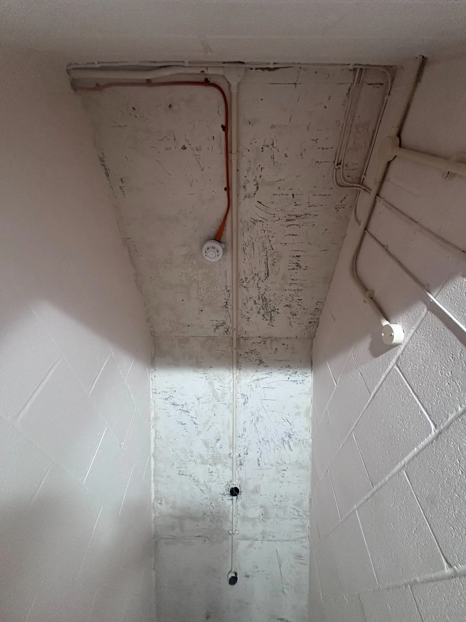 Licensed asbestos gasket removal in a Finchley Central commercial property